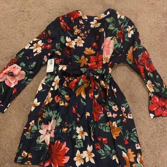 Old Navy Maternity Top - XS - Picture 6 of 6